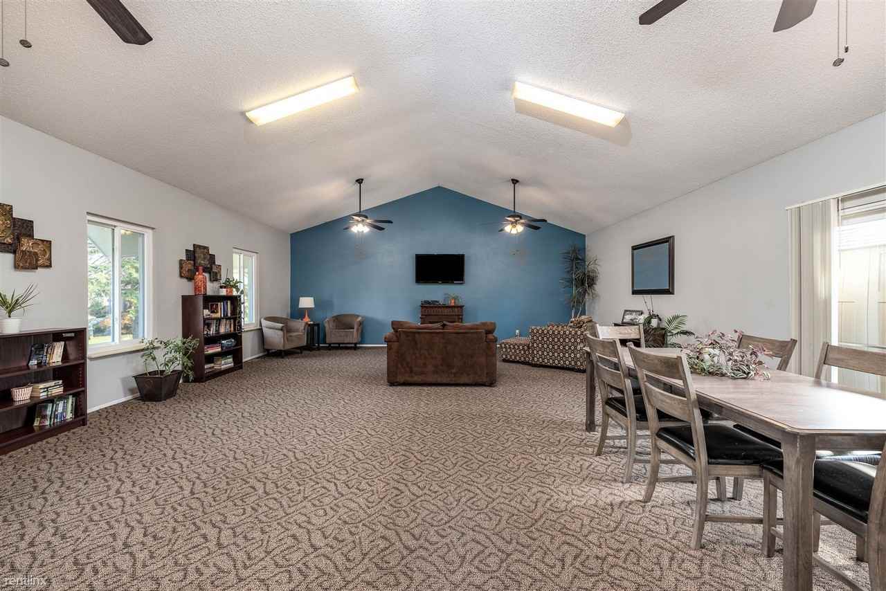 Eastbay Apartments - Photo 3 of 16