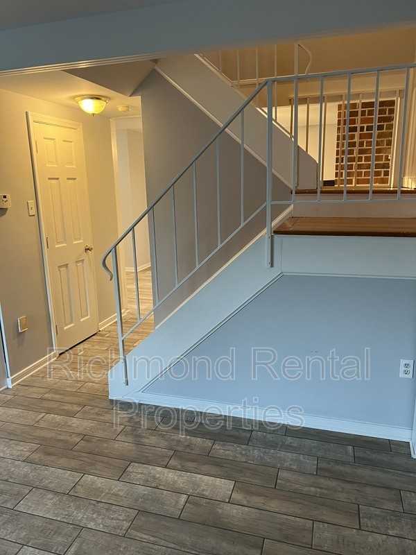 10030 Purcell Rd - Photo 2 of 19