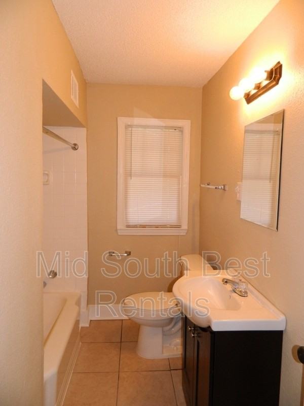 1026 Springdale St - Photo 2 of 7