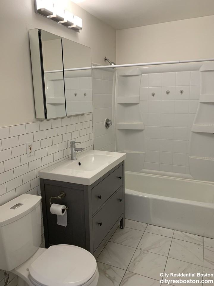 Cunard St #2 - Photo 7 of 17