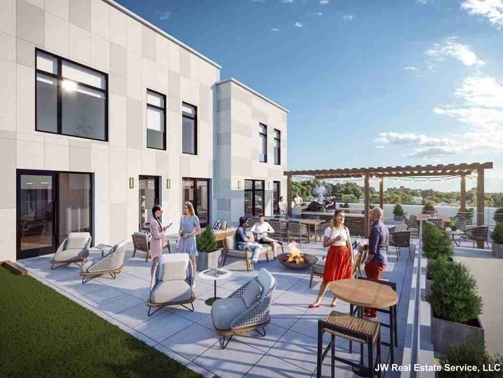 Washington St #710 - Photo 7 of 15