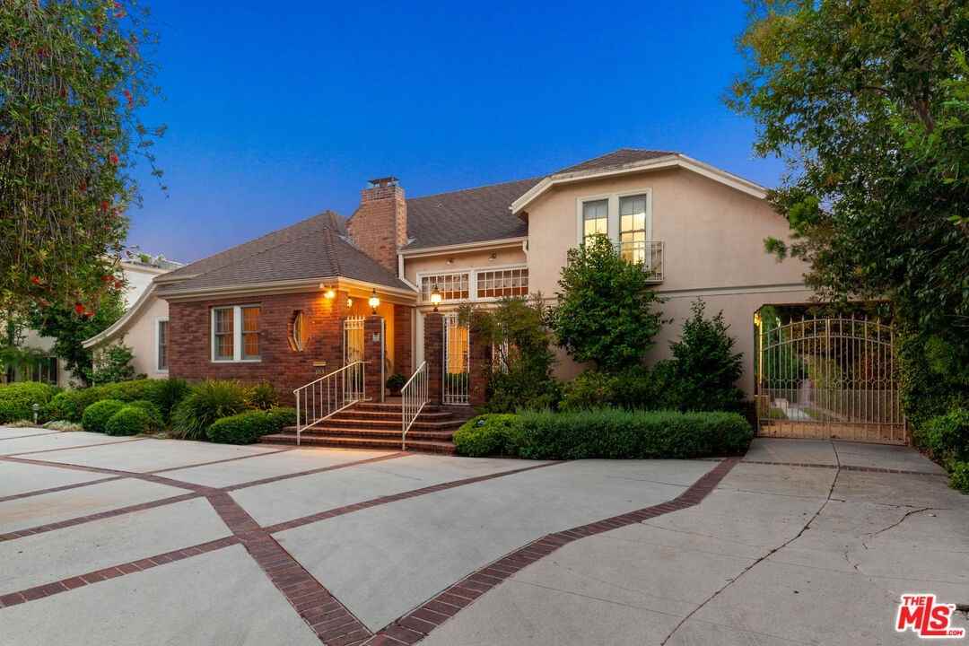 603 N Camden Dr, Beverly Hills, CA 90210 5 Bedroom Apartment for