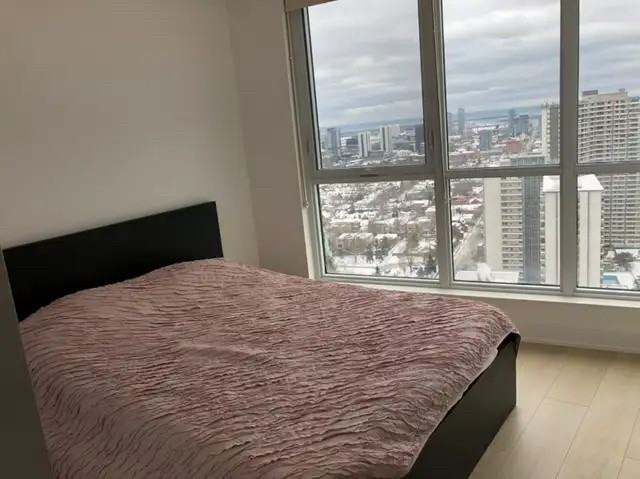 500 Bloor St E - Photo 2 of 9