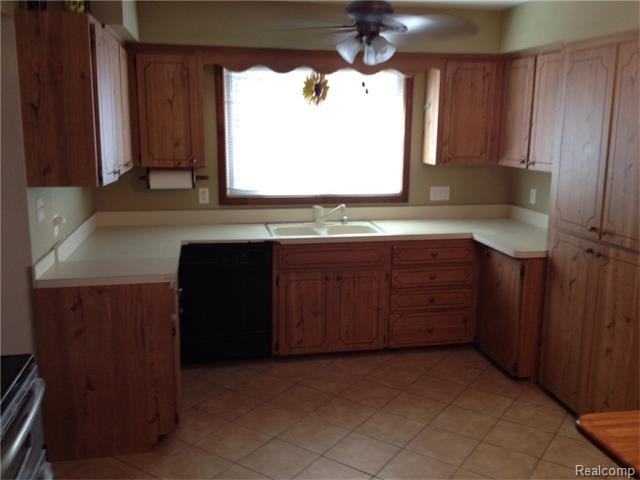 4441 Korte St - Photo 3 of 10