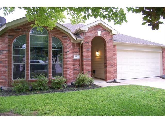 2913 Favero Cove - Photo 2 of 24