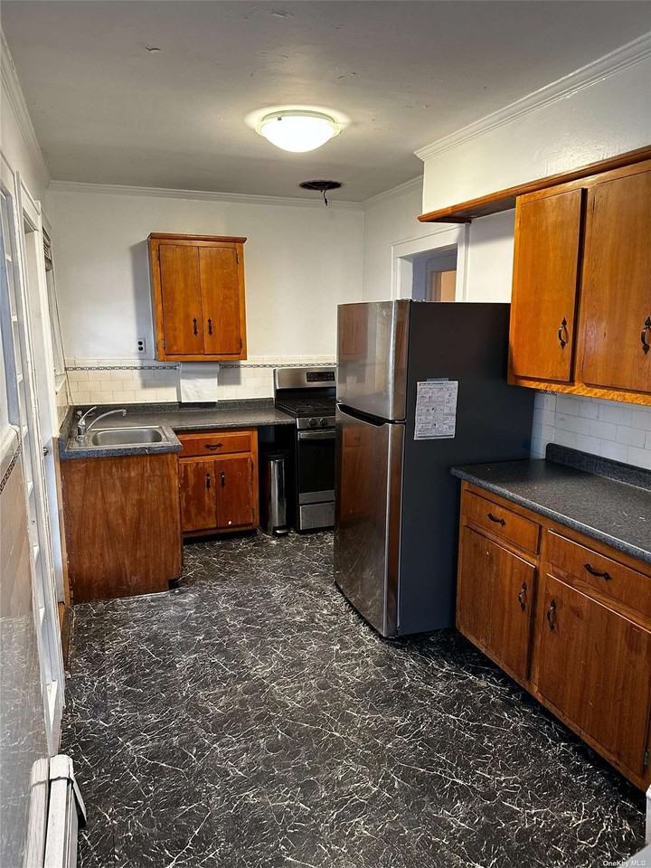 105 Illinois Avenue - Photo 4 of 19