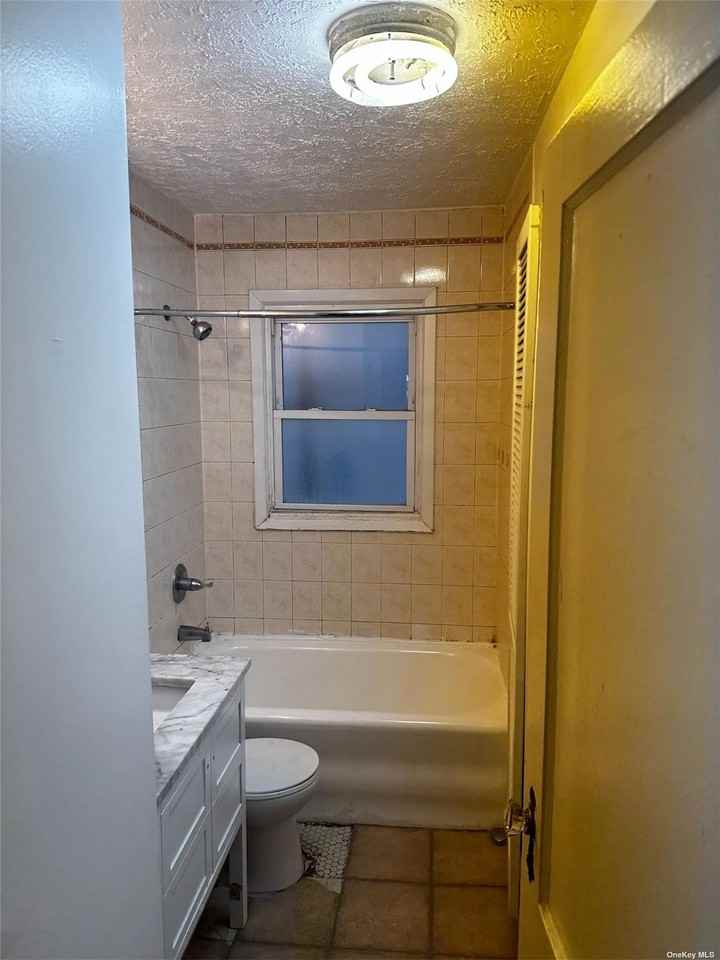 105 Illinois Avenue - Photo 3 of 19