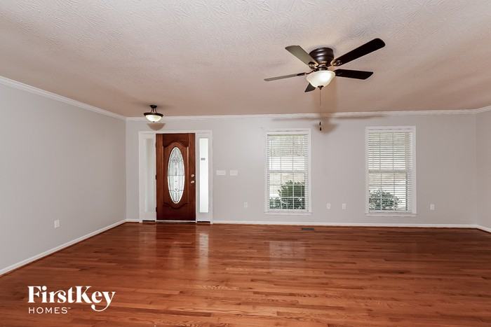 6798 Oak Leaf Ln - Photo 2 of 14