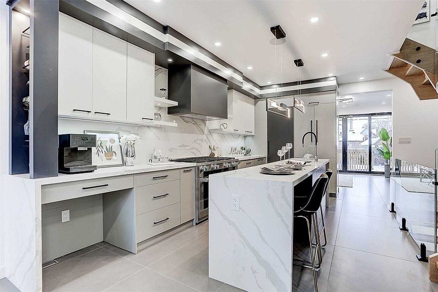 15 Holborne Avenue - Photo 4 of 27