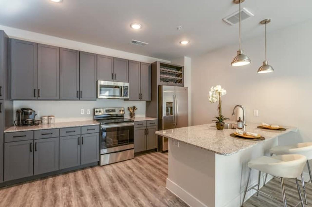 3601 Melcer Dr - Photo 3 of 34