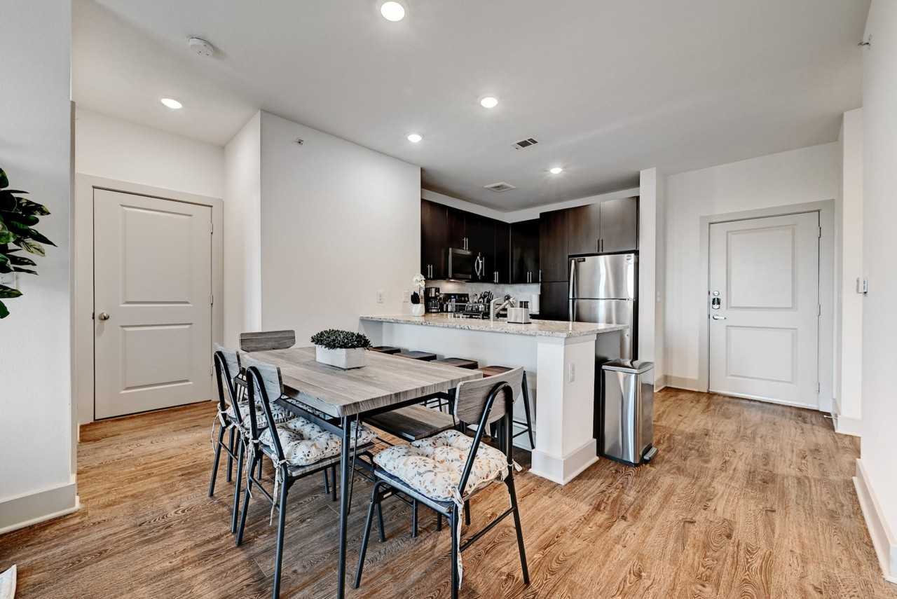 6601 Rialto Blvd - Photo 3 of 50