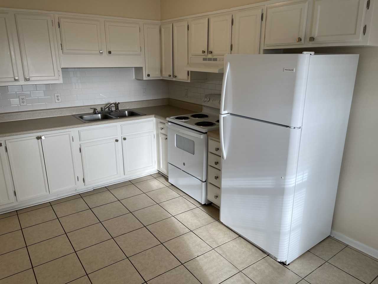 1303 Lakewood Road #203 - Photo 5 of 9