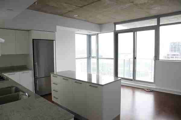 375 King Street West #02503