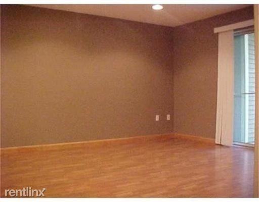 304 Park Pl #304 - Photo 3 of 10