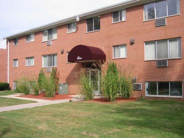 Old Orchard Apartments - Photo 3 of 7