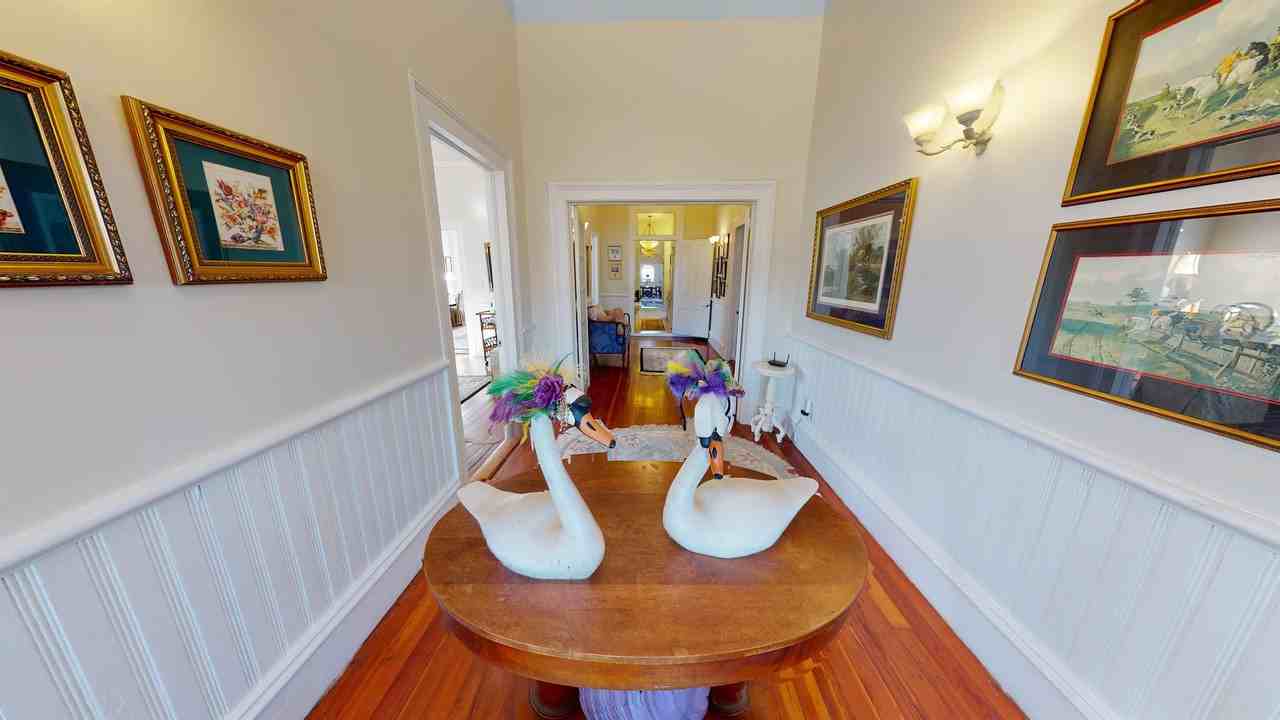 648 Clayton St #1 - Photo 7 of 33