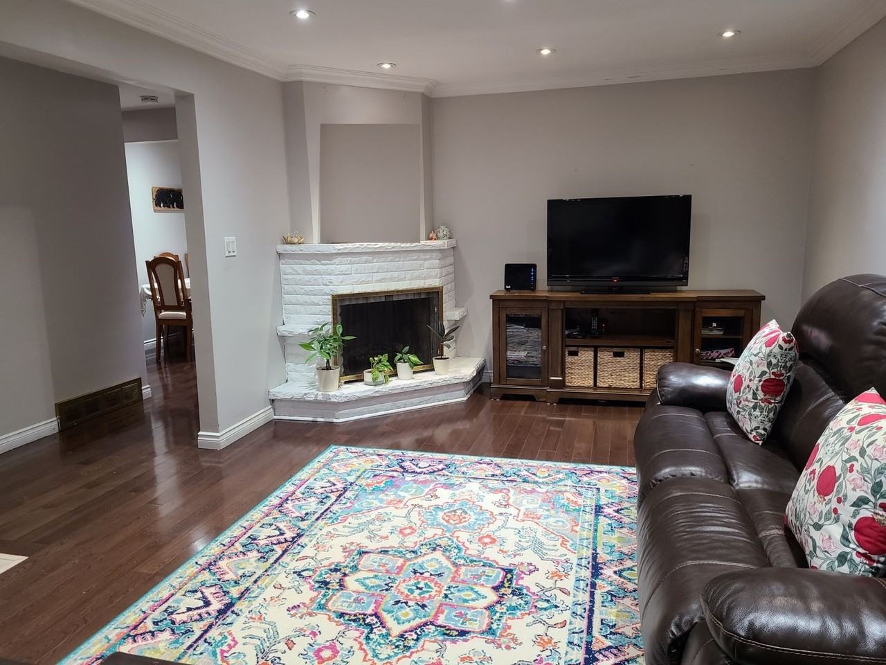 84 Thickson Road North #1 - Photo 2 of 6