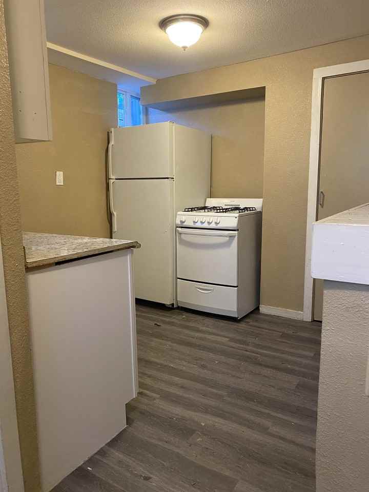 601 Manitou Ave #10 - Photo 6 of 12