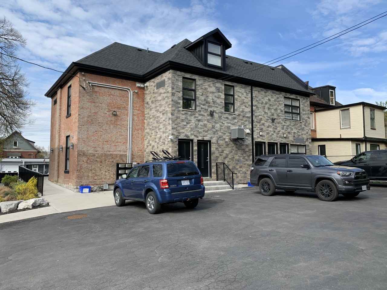 646 Main Street East #5 - Photo 3 of 12