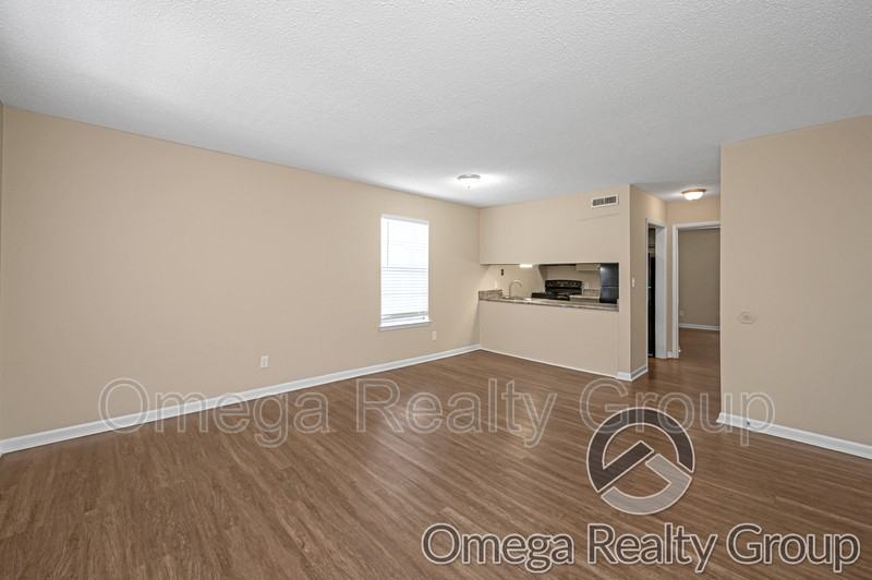 1932 2nd St Ne #2 - Photo 5 of 14