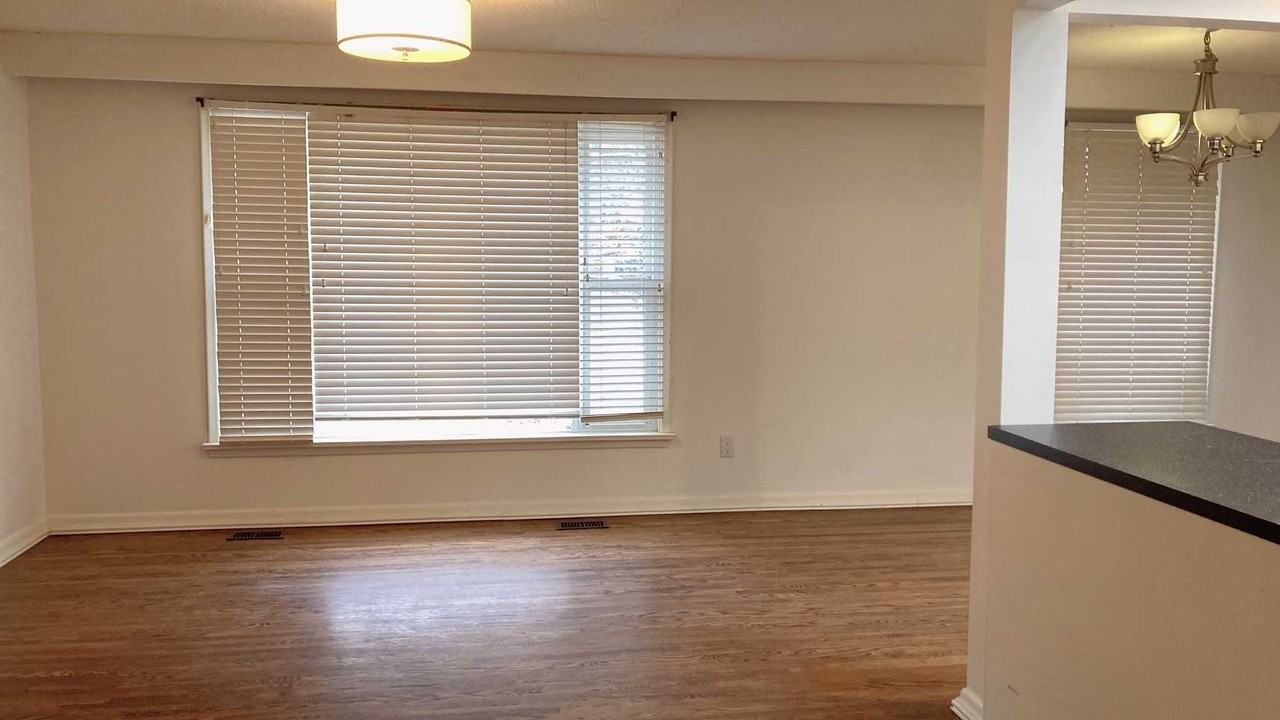 95 Aurora Heights Drive ## - Photo 3 of 6