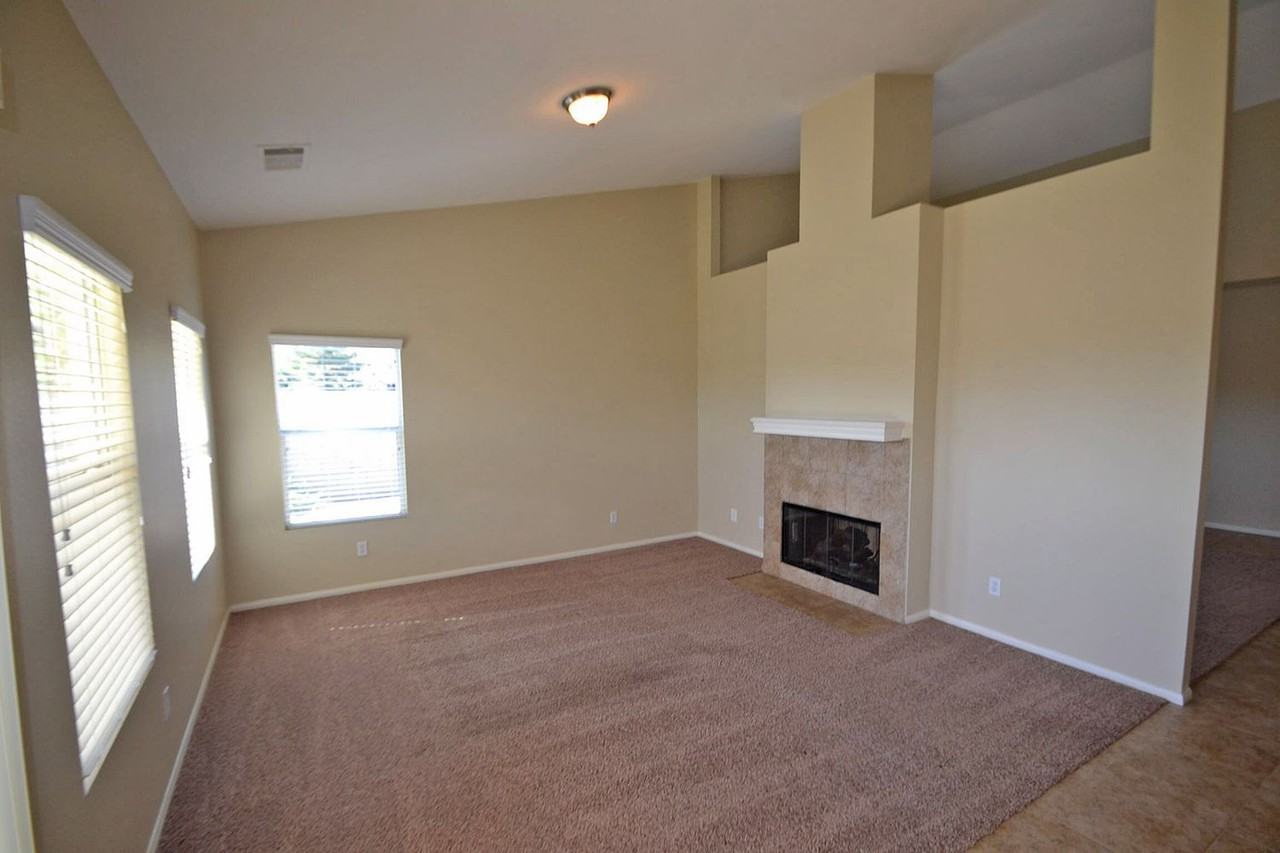 4413 Orange Dr - Photo 2 of 11