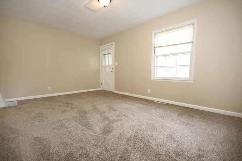 109 Sunset Dr #1 - Photo 3 of 22