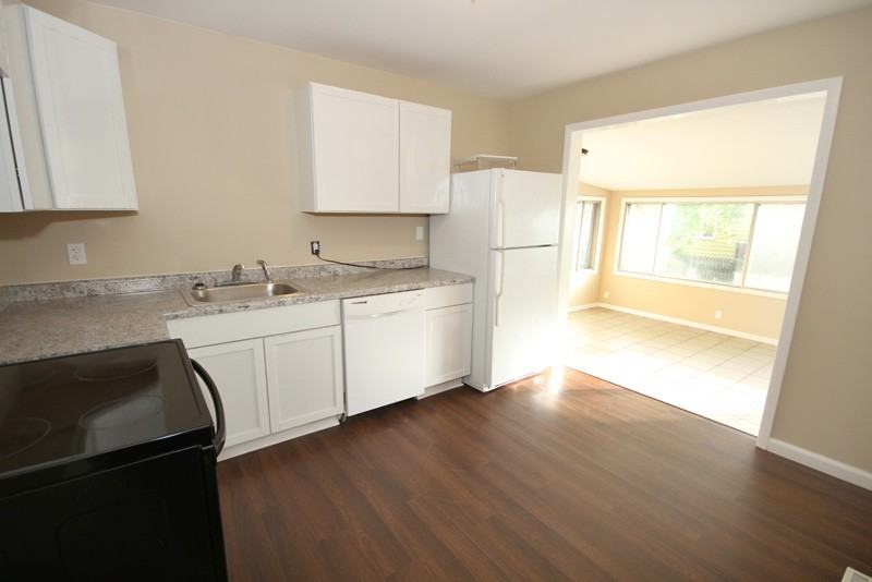 109 Sunset Dr #1 - Photo 6 of 22