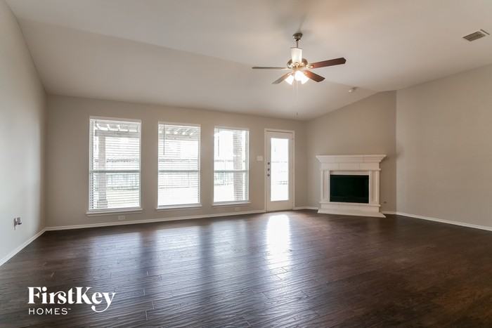 2827 Tranquilo - Photo 3 of 15