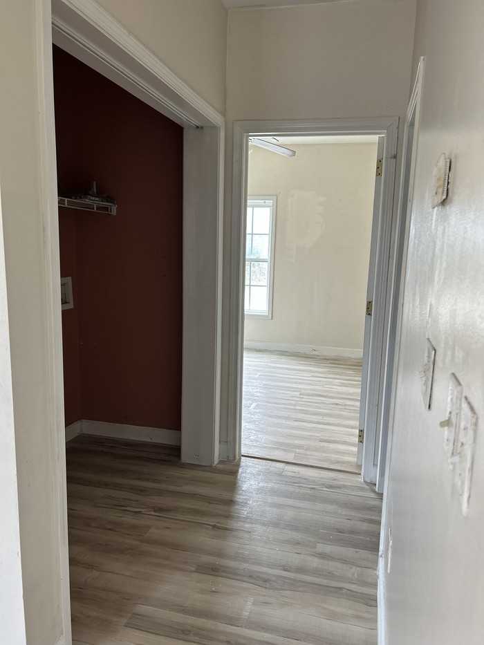 271 Hiern Ave - Photo 2 of 4