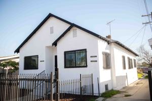 featured image of 4428 Stanford Ave