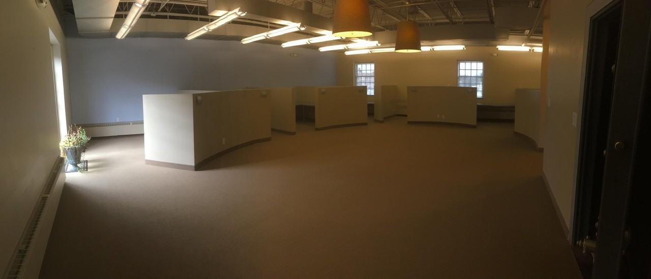 2618 N Moreland Blvd - Photo 2 of 13