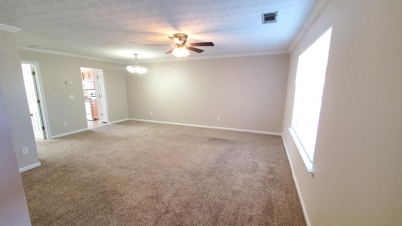 241 South Irwin Street - 62Unit 62 #62 - Photo 2 of 9