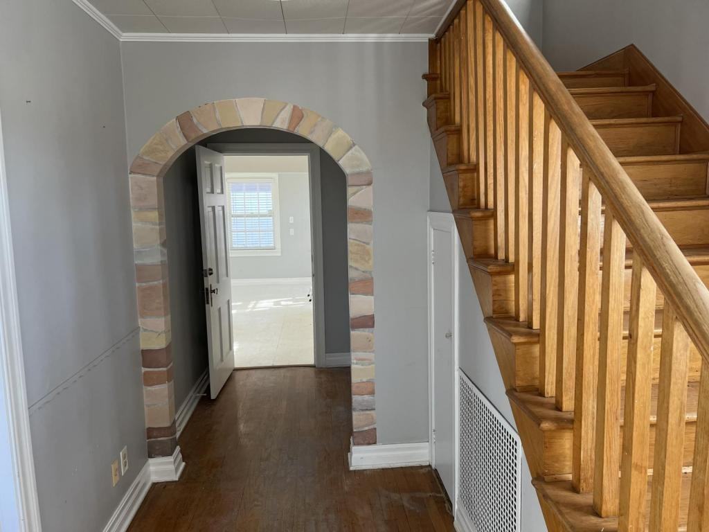 1720 Exchange Ave - Photo 4 of 11