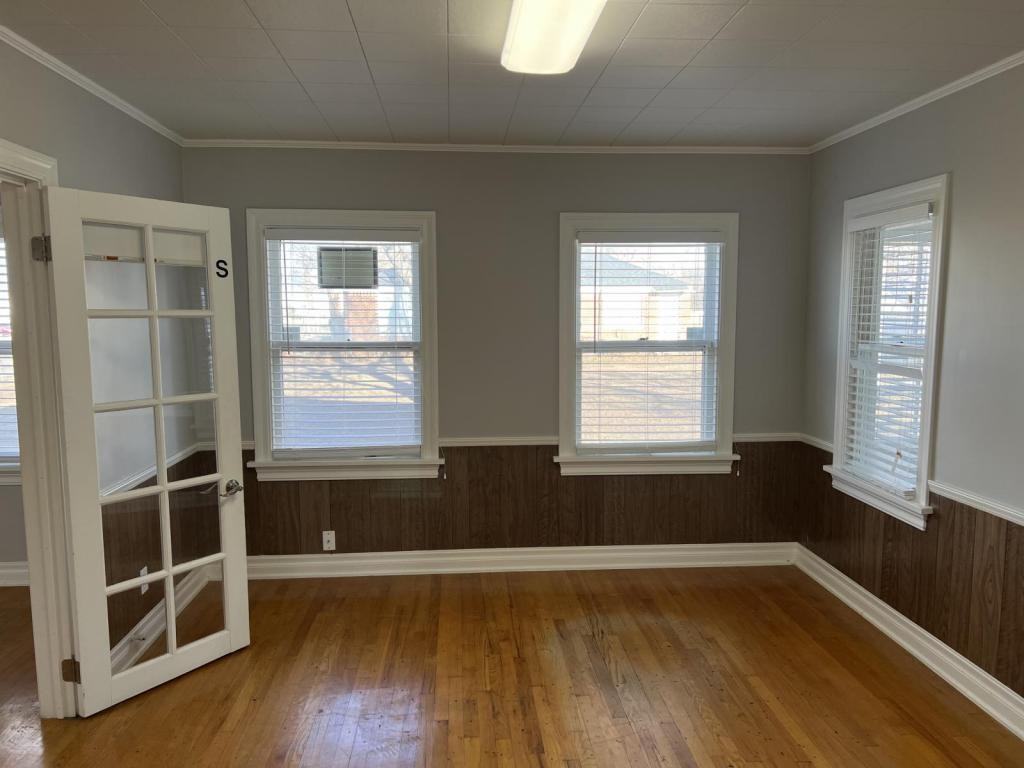 1720 Exchange Ave - Photo 6 of 11