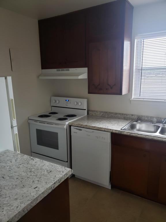 3146 Nw Cache Rd - Photo 5 of 9