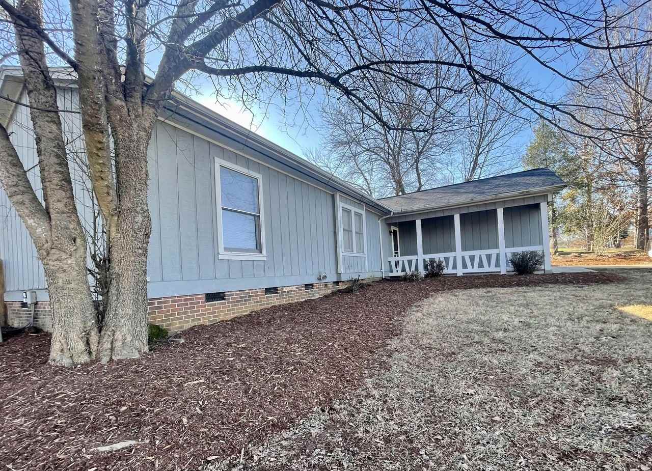 4959 Forest Ridge Dr #1 - Photo 4 of 13