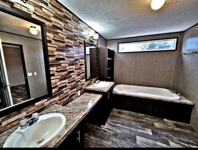 105 High St #1 - Photo 3 of 4