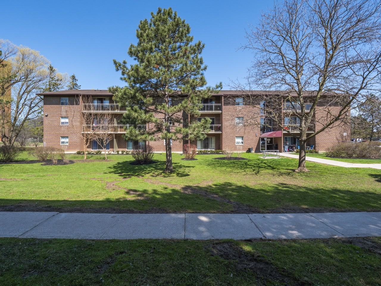 The Alleghany Apartments 640, 650, 660 Fanshawe Park Road East