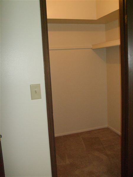 Chesterfield Manor Apartments - Photo 2 of 19