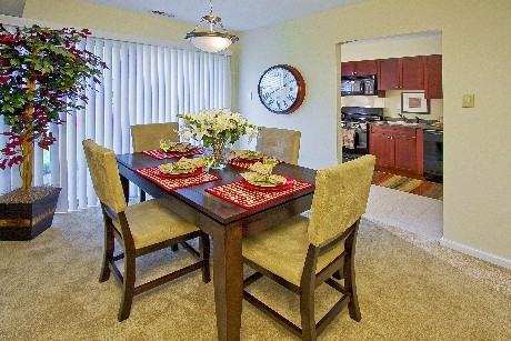 Park Crossing Apartment Homes - Photo 3 of 15