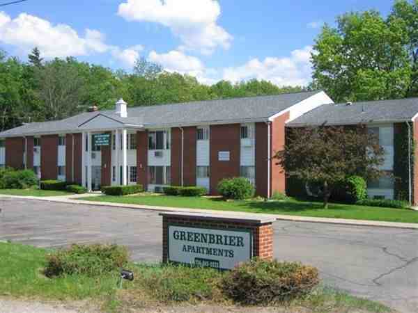 greenbrier apartments rentals 1575 s congress st ypsilanti mi 48197 zumper