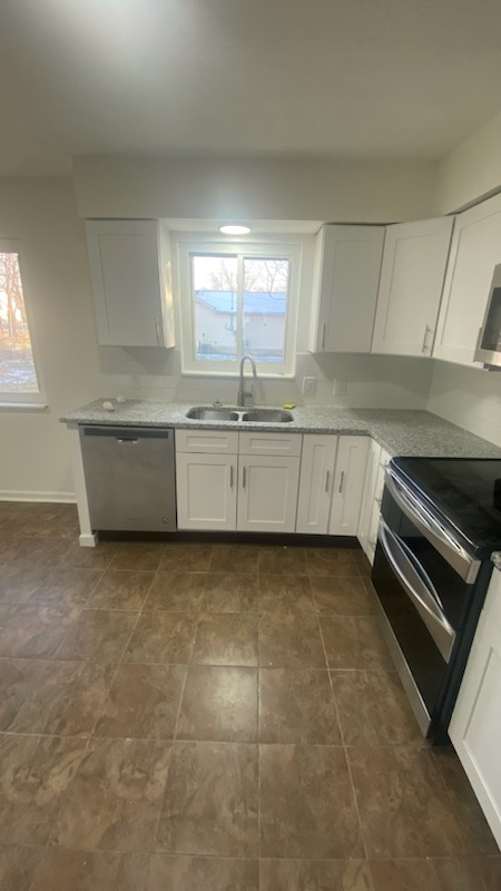 35456 King Dr - Photo 3 of 14