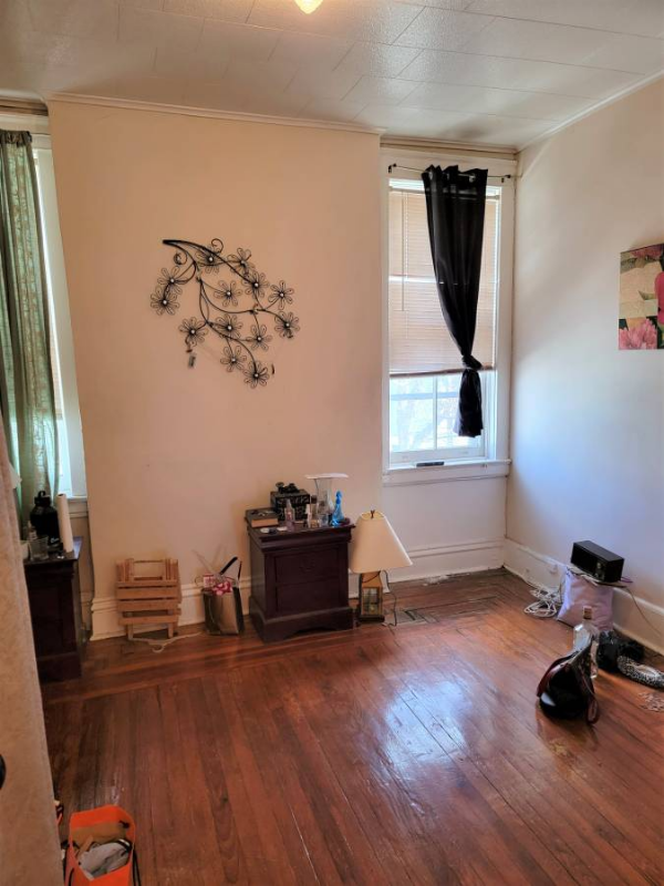 19 Idlewild Park - Photo 3 of 4