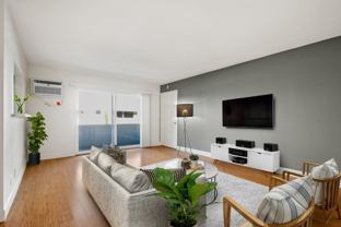 9600 Lucerne - Photo 1 of 1