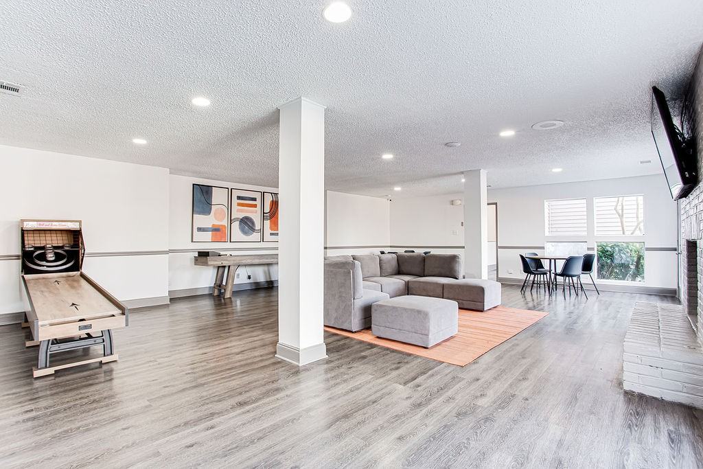 The Carter 4250 - Photo 3 of 46