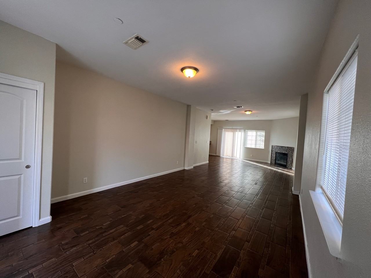 415 Hetherington Cir #1 - Photo 3 of 19
