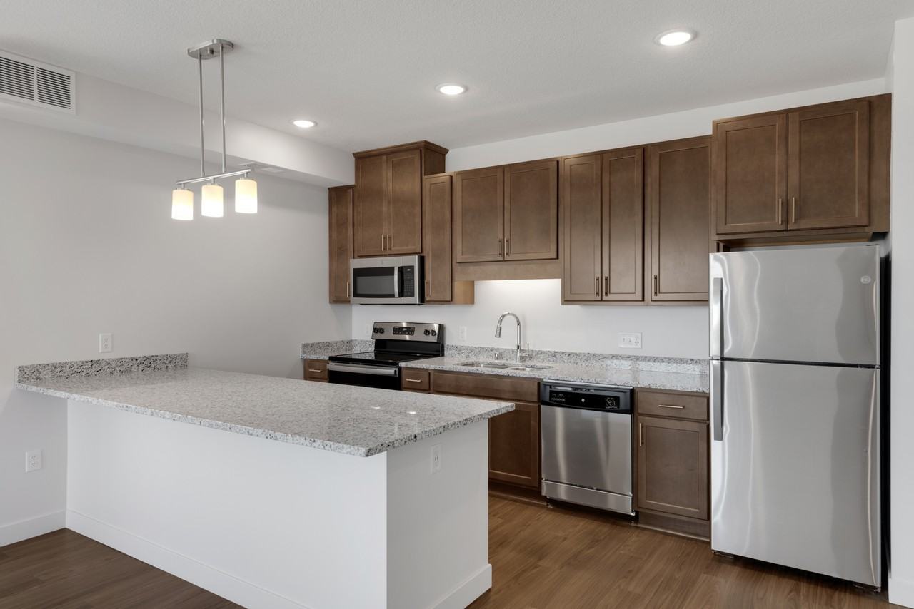 Sonder House - Photo 6 of 41