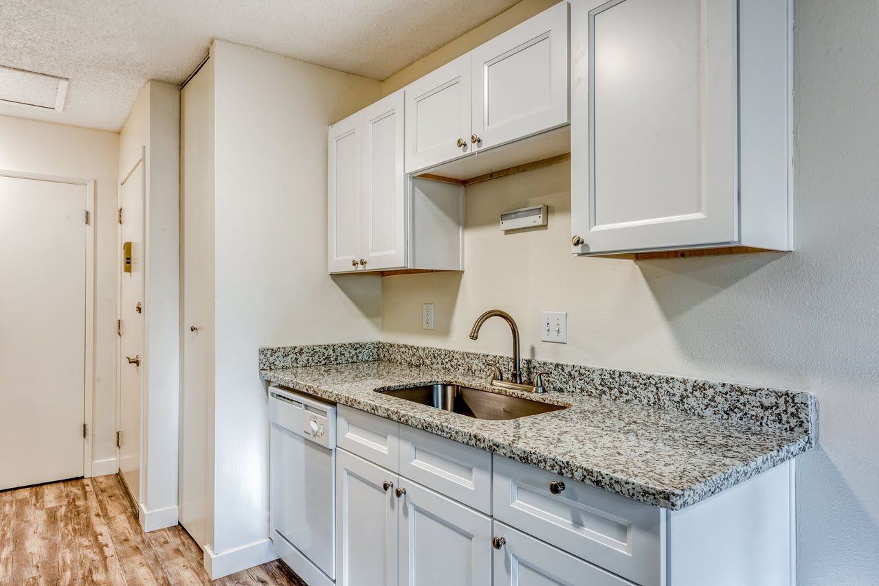 Michael Manor Apartments - Photo 3 of 27