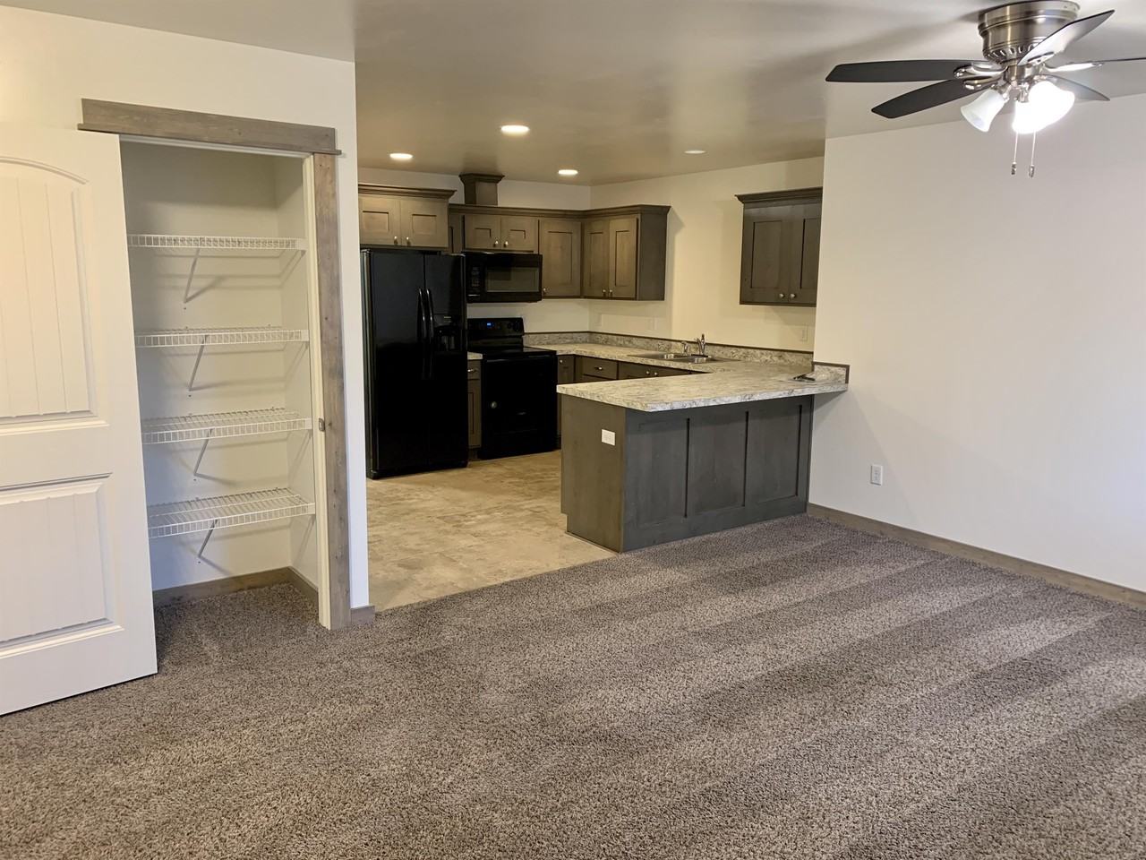1910 Cannon St #4 - Photo 3 of 19